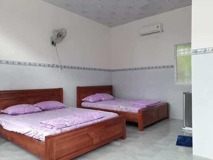 Nhà Nghỉ NgọC PhuọNg Hon Son Hotel Lai Son Ruang foto