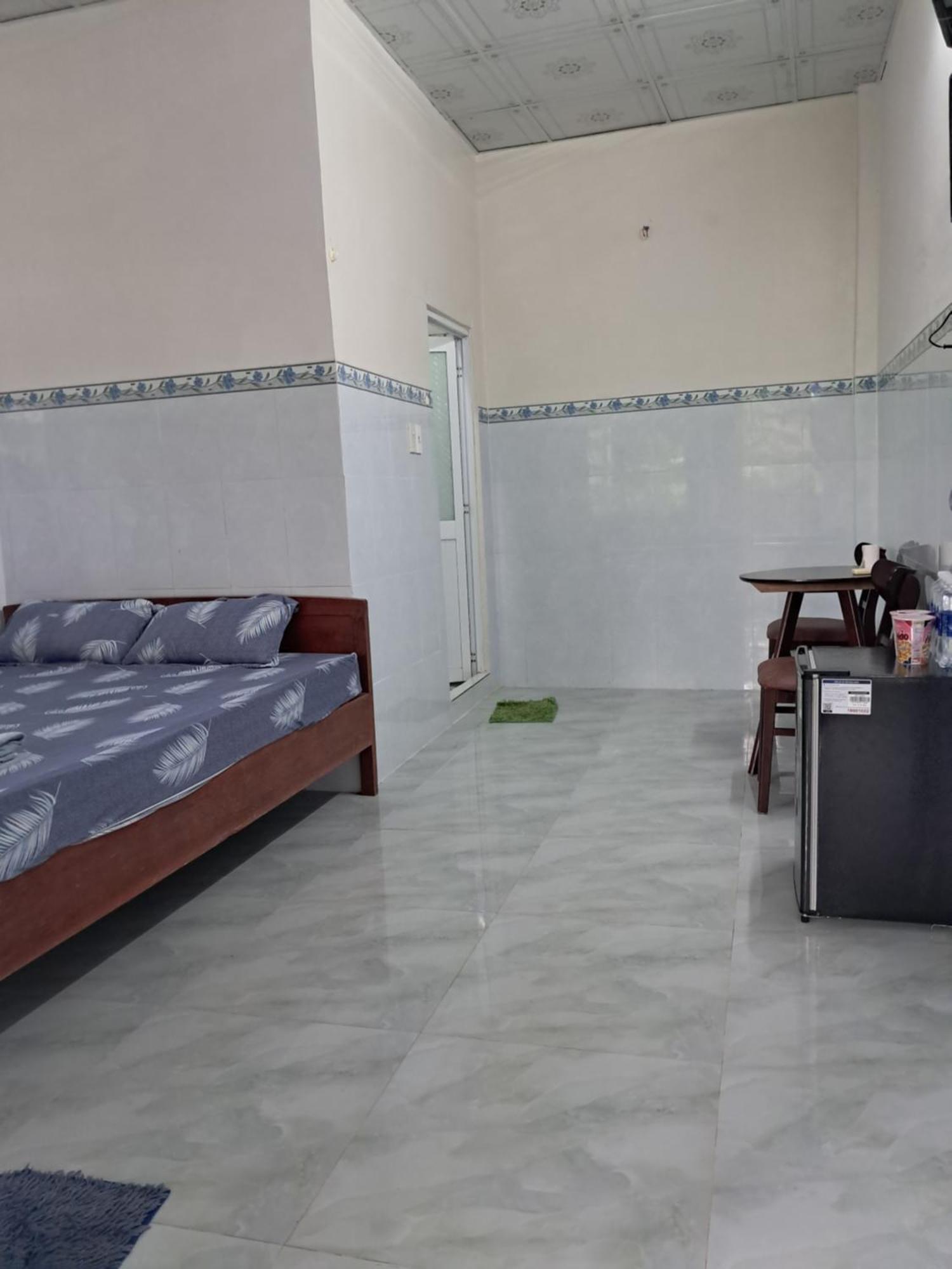 Nhà Nghỉ NgọC PhuọNg Hon Son Hotel Lai Son Bagian luar foto
